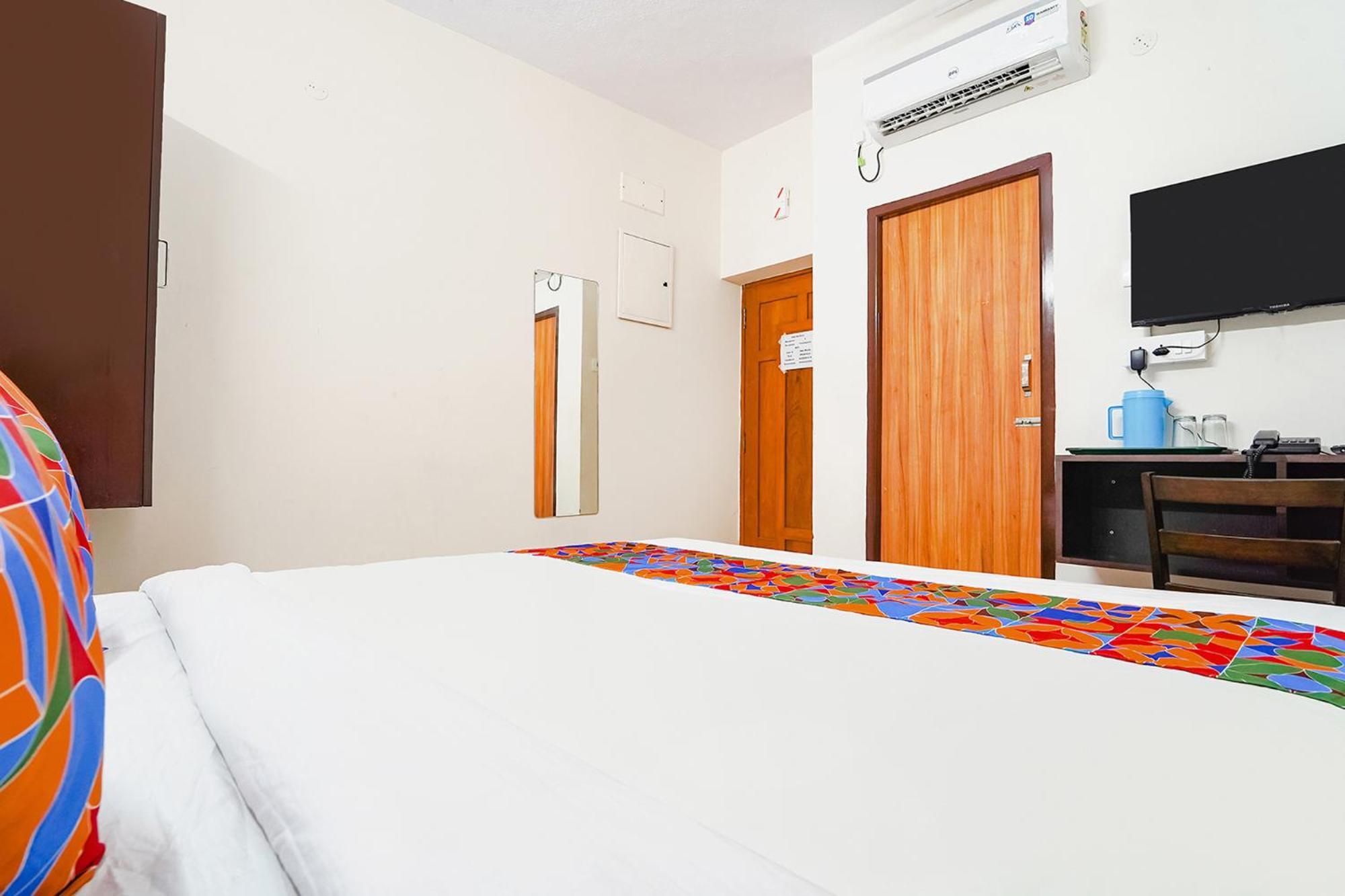 Fabexpress Epic Residency - Nr Srm University, Ramapuram Chennai Exterior photo