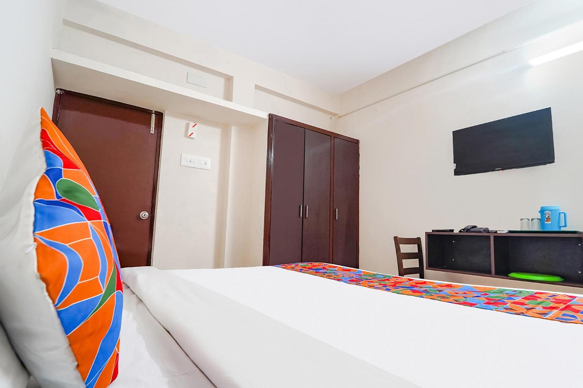 Fabexpress Epic Residency - Nr Srm University, Ramapuram Chennai Exterior photo